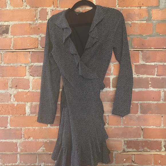 Club Monaco Wrap Dress Sz 4 - Picture 2 of 2